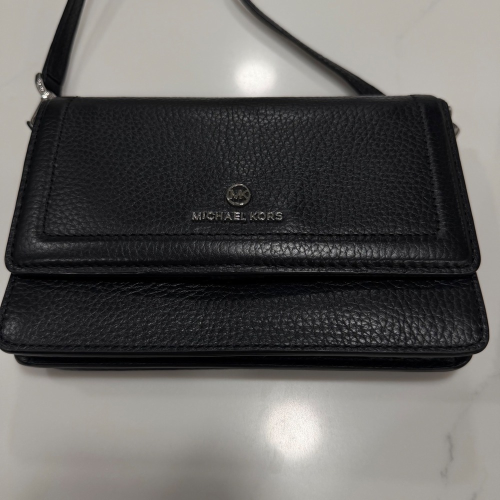 Michael Kors Black Pebbled Leather Crossbody Wallet bag Silver Hardware - Picture 2 of 11